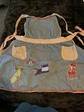 8-9 yr old handmade sewn apron for kids with